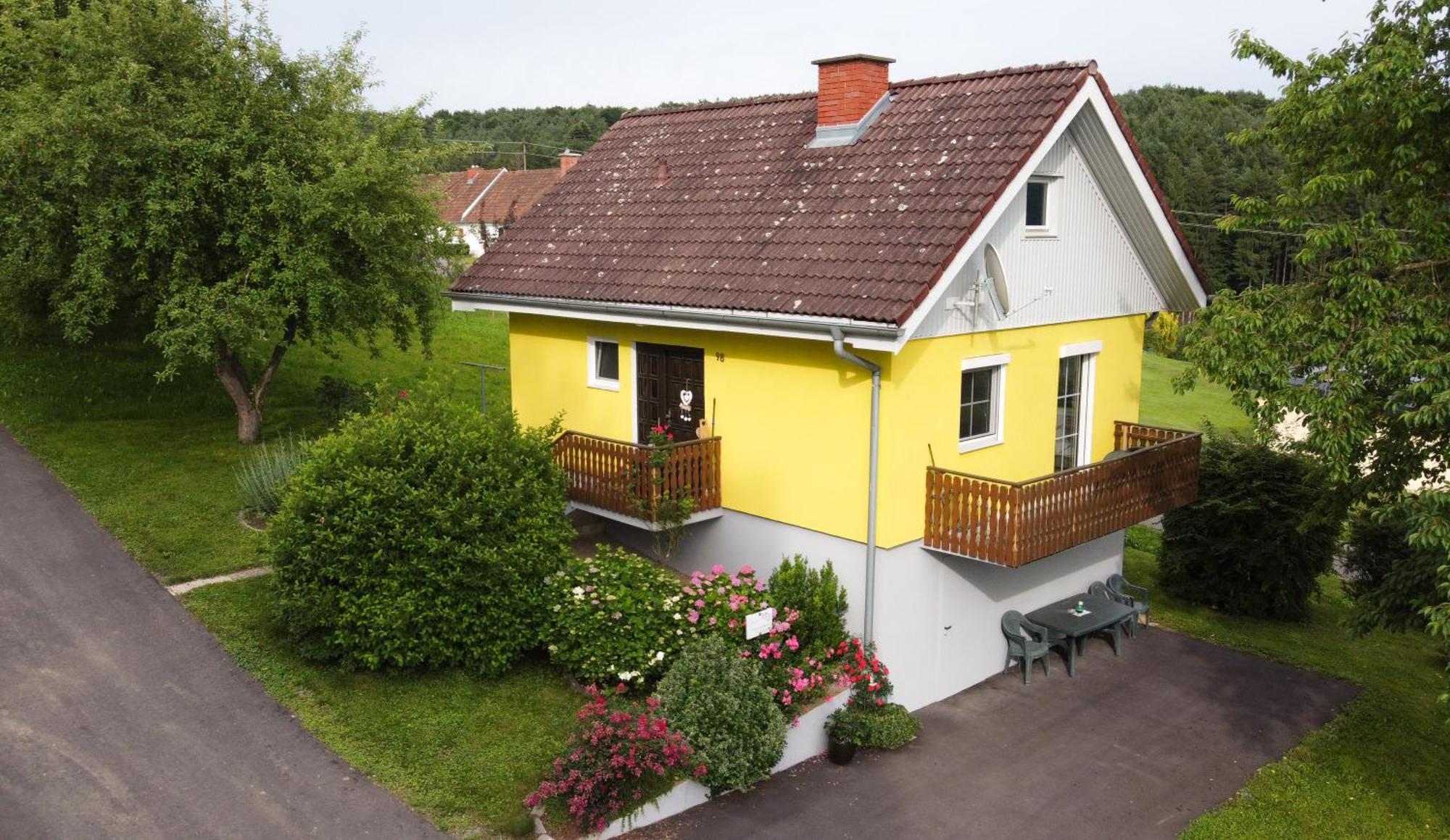 Ernas Ferienhaus Aschbach bei Furstenfeld Exterior foto
